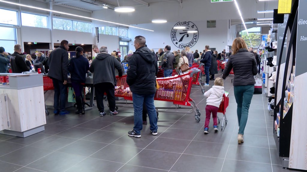 Comment s'organise l'ouverture des magasins les jours fériés ?