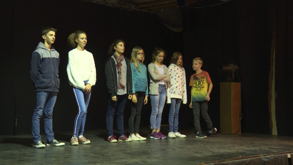 Des ateliers théâtre sont organisés à Artopie pour les jeunes de 9 à 14 ans