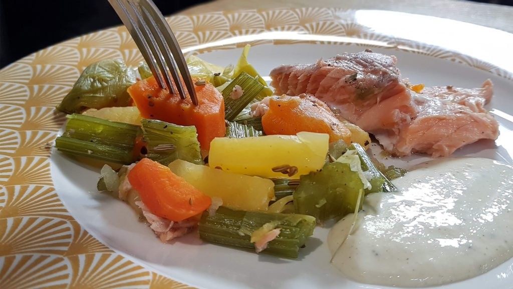 Papillote de saumon aux petits légumes anisés