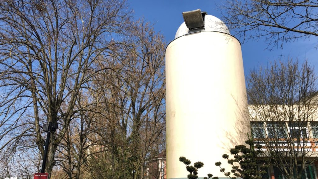 La coupole de l’observatoire vieillie !