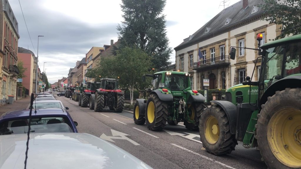 Les agriculteurs manifestent leur colère à Sarreguemines