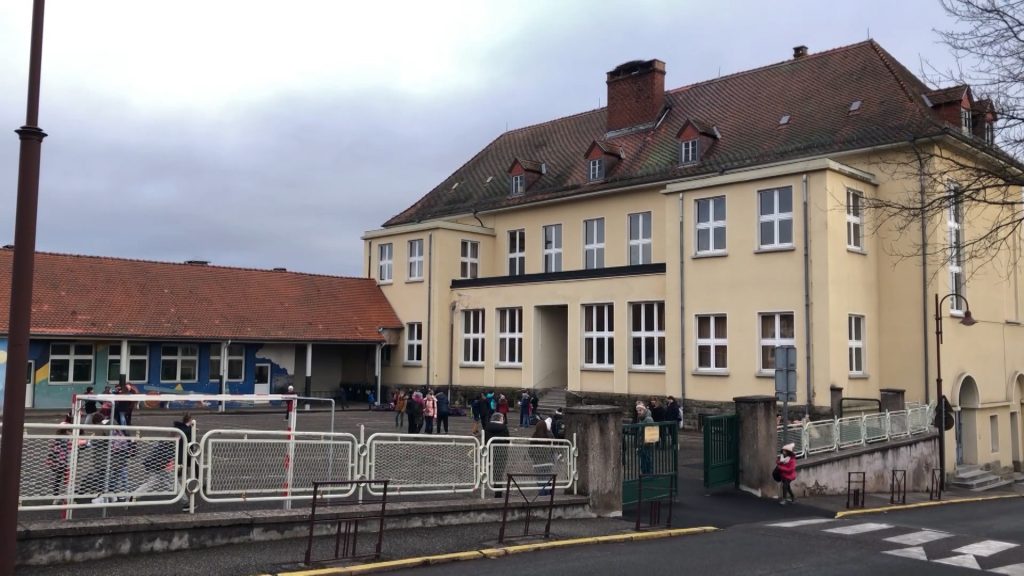 Toutes les écoles fermées à partir de lundi