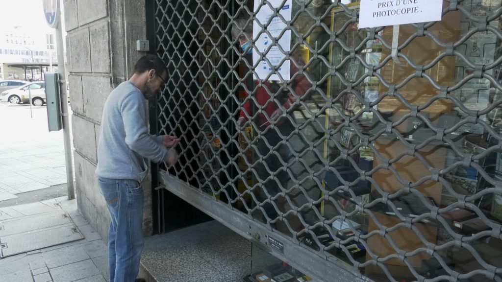 Le buraliste s'en grille une ! - Vià Miabelle