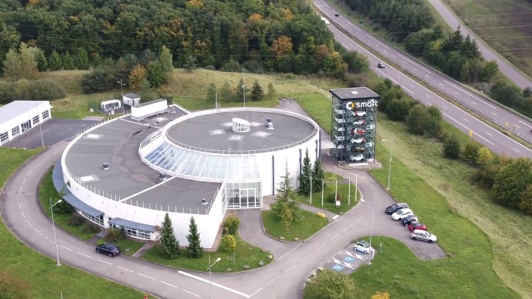 Vente de smartville : Encore beaucoup de flou.