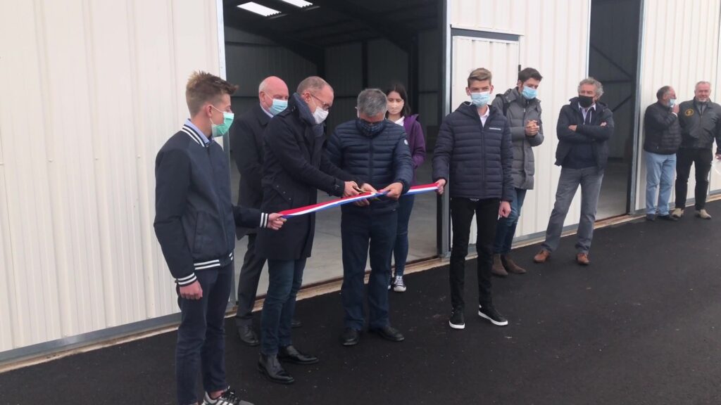 Un nouveau hangar pour le club aéronautique