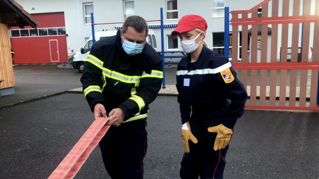 A 12 ans, Enie et Elsa s’engagent chez les JSP