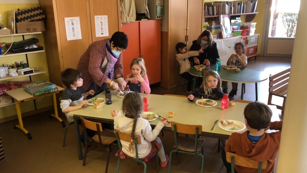 Les périscolaires s’adaptent pour le repas de midi