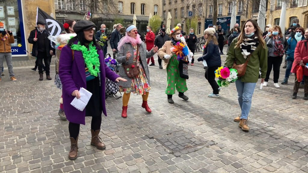 Une marche fleurie à Metz pour soutenir la culture, la restauration et le sport
