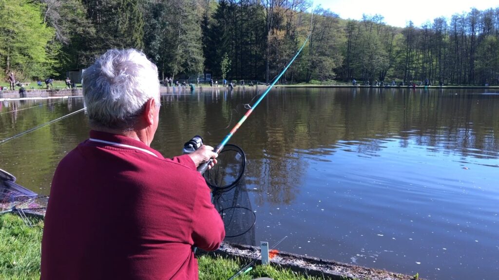 Rahling : la pêche des grosses truites fait son retour à l’étang du Soleil