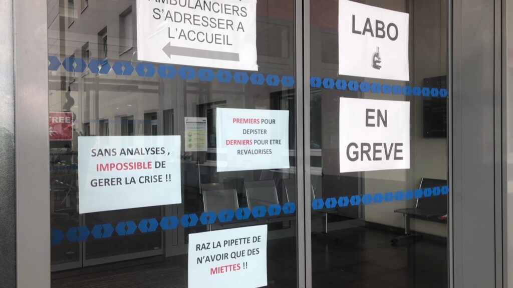 Les techniciens de laboratoire font grève !