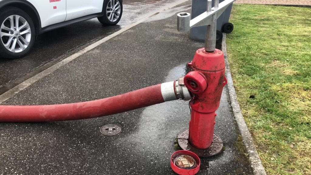 Vérification des poteaux incendie à Meisenthal