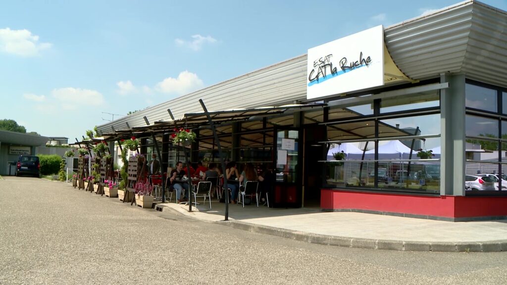 Le restaurant La Ruche Gourmande accueille à nouveau ses clients en salle