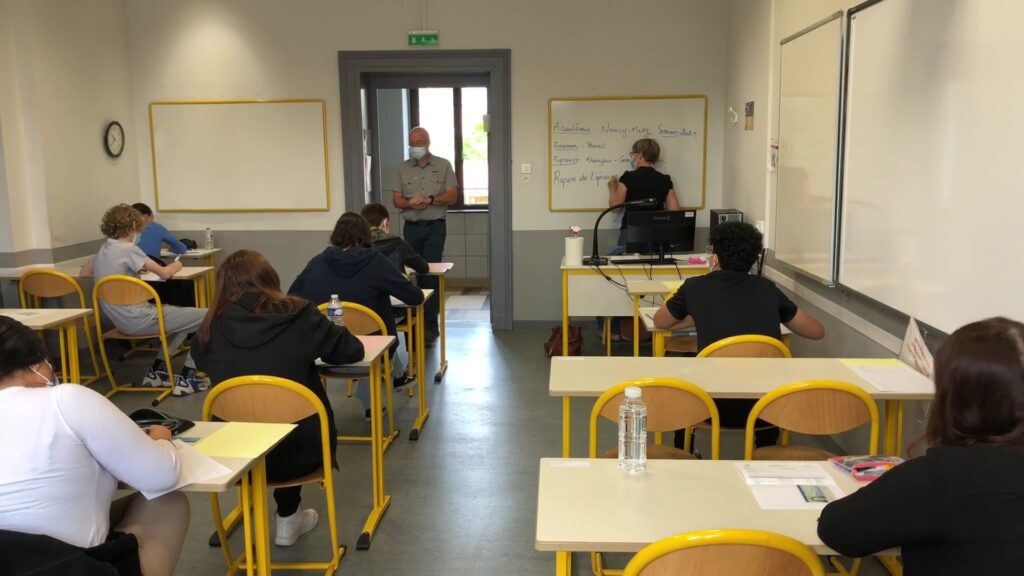 Le brevet des collèges, premier examen de la scolarité de l’élève