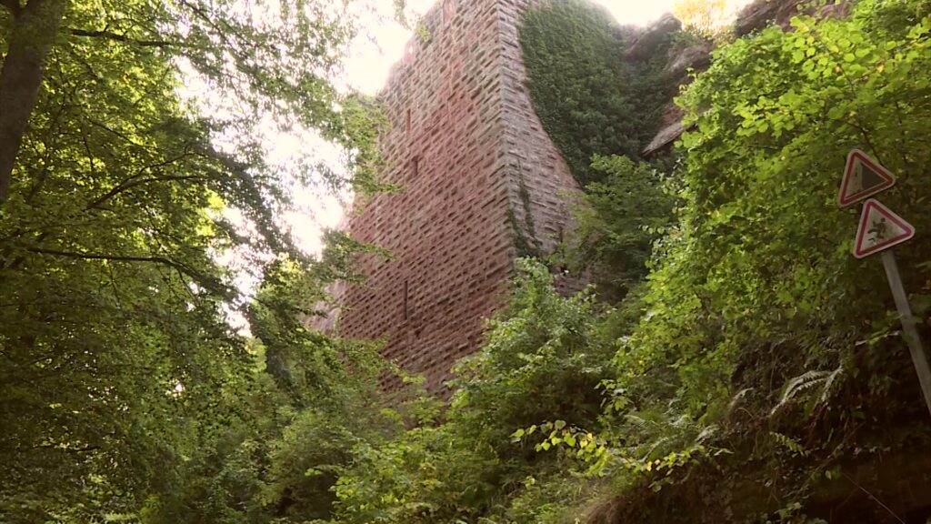 Les châteaux des Vosges du Nord, des siècles de légendes