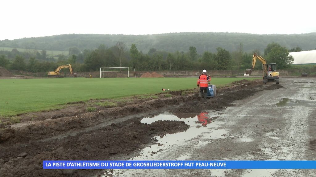 La piste d’athlétisme du stade de Grosbliederstroff fait peau-neuve