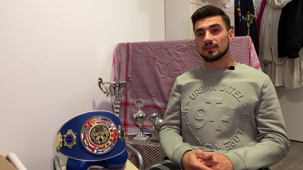 Le parcours de Wali, jeune afghan champion de kick boxing