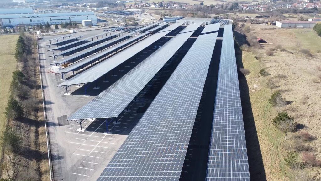 Le photovoltaïque c’est sur les toits, pas dans les champs !