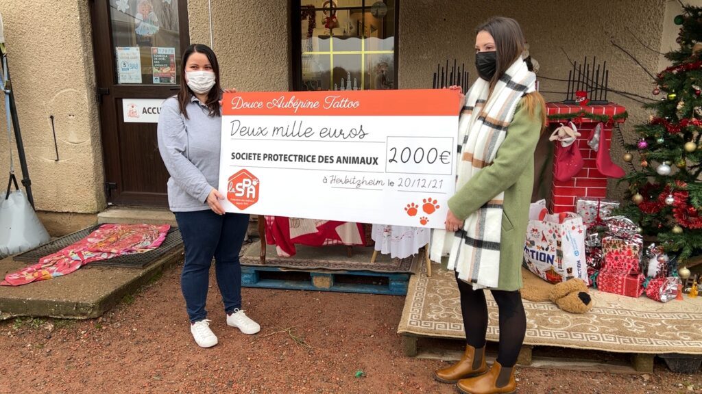 Douce Aubépine remet 2000 euros à la SPA de Sarreguemines