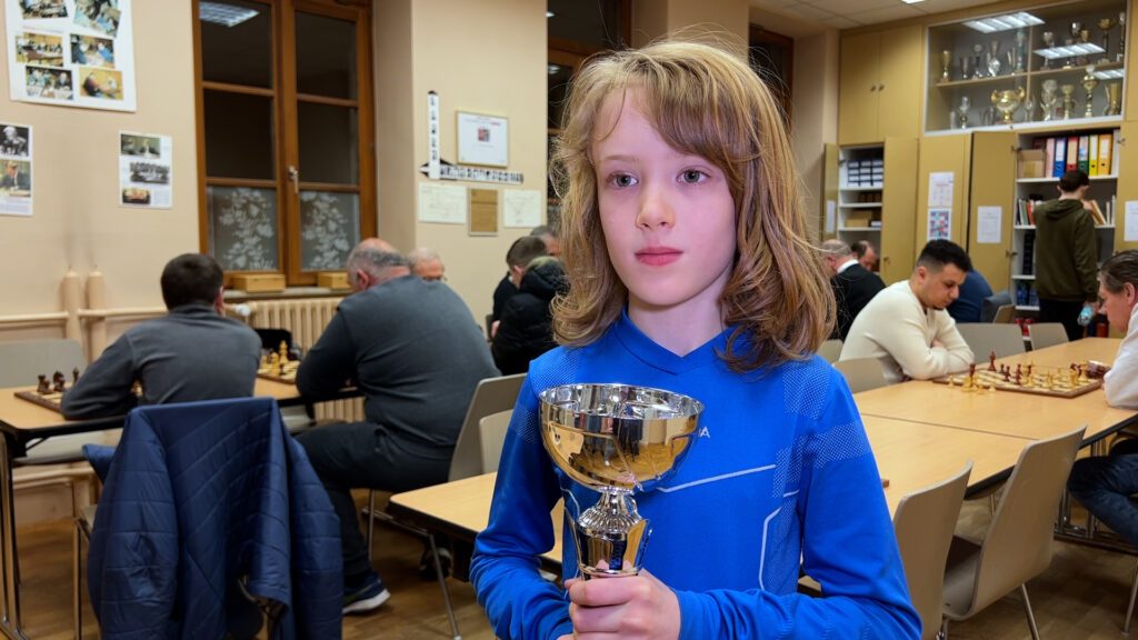Aloïs Bergsma, 9 ans, qualifié pour le Championnat de France jeunes d'échecs
