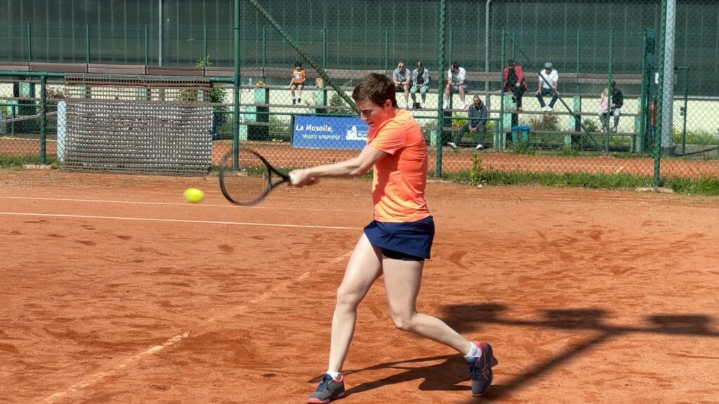 Les joueuses de tennis sarregueminoises s’imposent sur leur terre