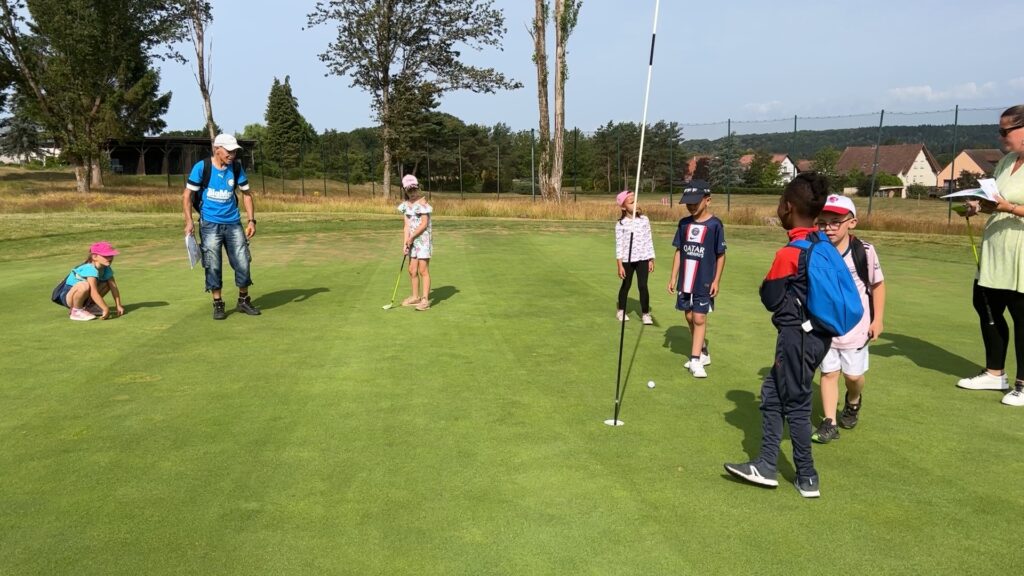 Journée de golf pour les élèves de l’école Pasteur de Bitche
