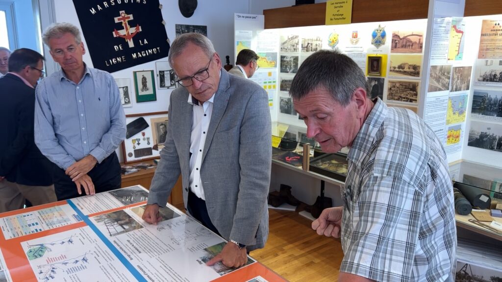 Patrick Weiten en visite au musée du Pays de l’Albe et de la Ligne Maginot Aquatique