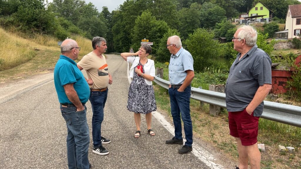 La sous-préfète continue sa tournée à Mouterhouse