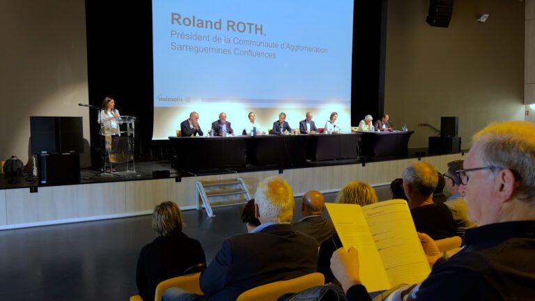 Implantation d’HoloSolis à Hambach : une réunion de lancement animée à Woustviller