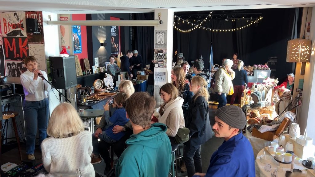 Marché de Noël local et solidaire au Domino’s Bar