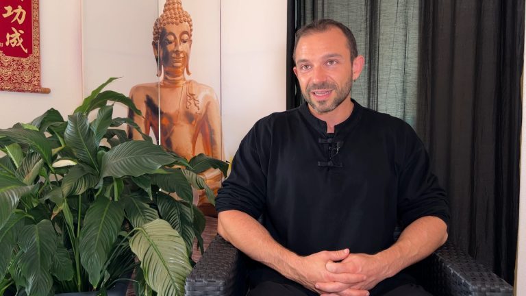 Mickaël Lett et la médecine traditionnelle chinoise