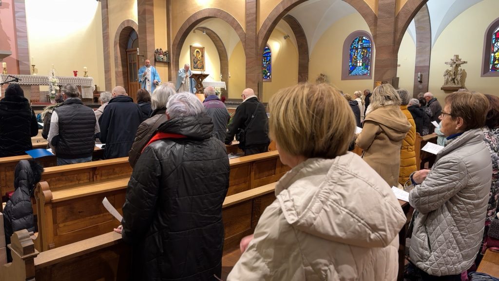 Les fidèles de retour à la chapelle du Blauberg
