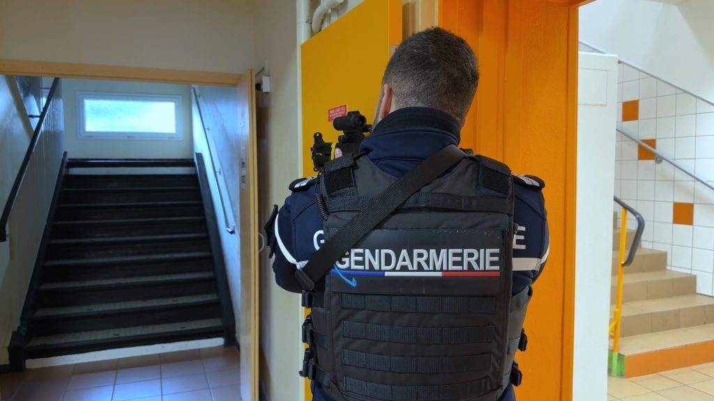 Collège KIEFFER : Exercice “menace” avec les forces de gendarmerie locales