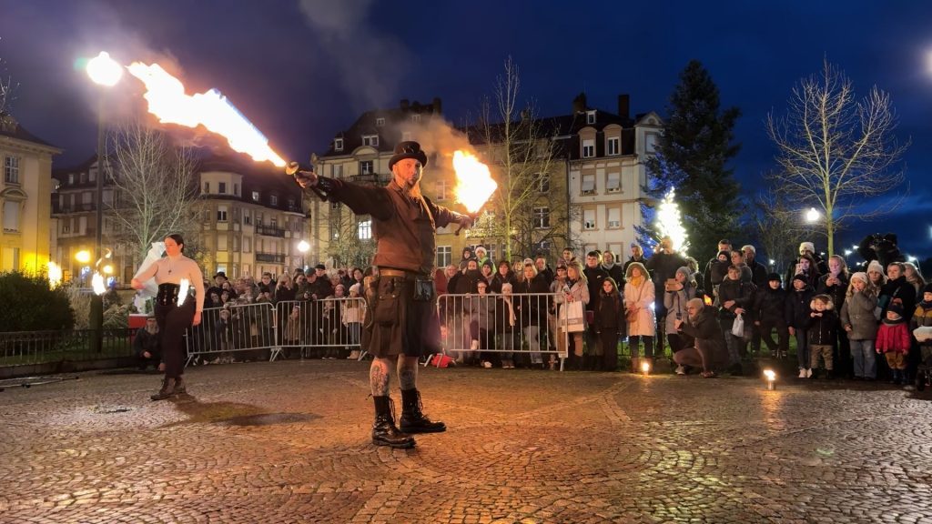 Sainte-Lucie : la compagnie “C’est pas nous ?!” en représentation sur la place Sibille