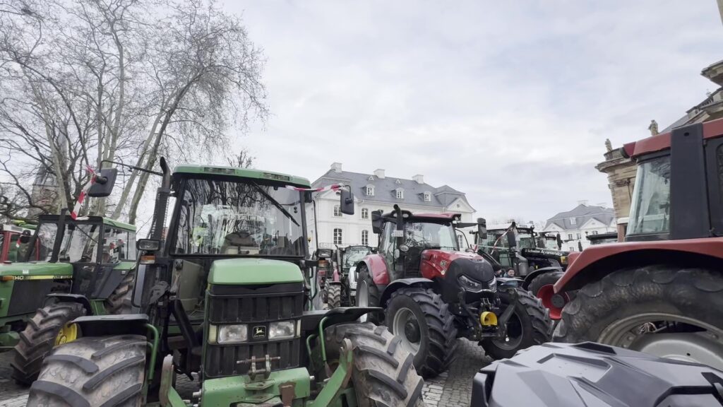 Manifestation : 1200 tracteurs dans les rues de Sarrebruck