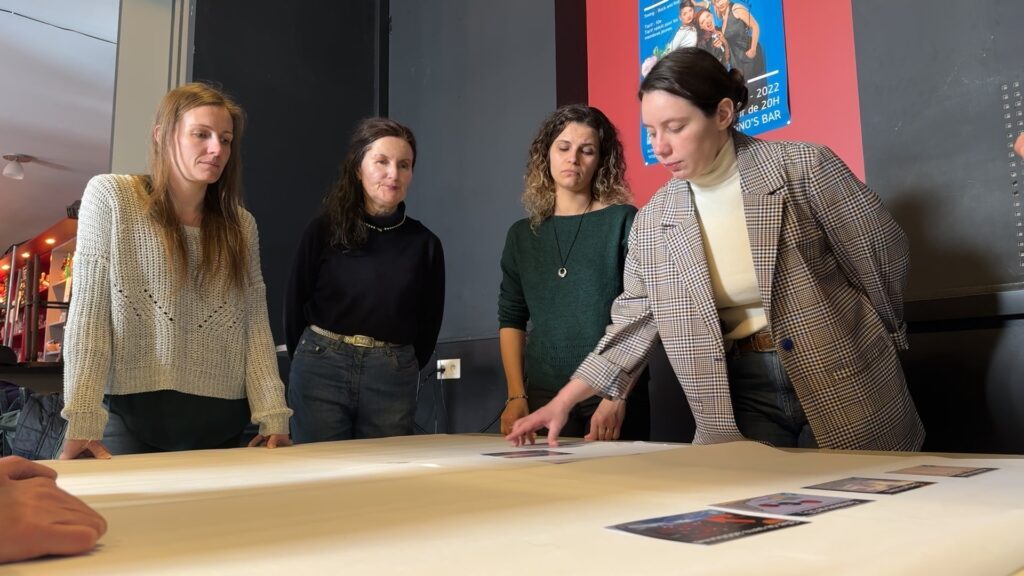 Un atelier sur les enjeux climatiques au Domino’s Bar