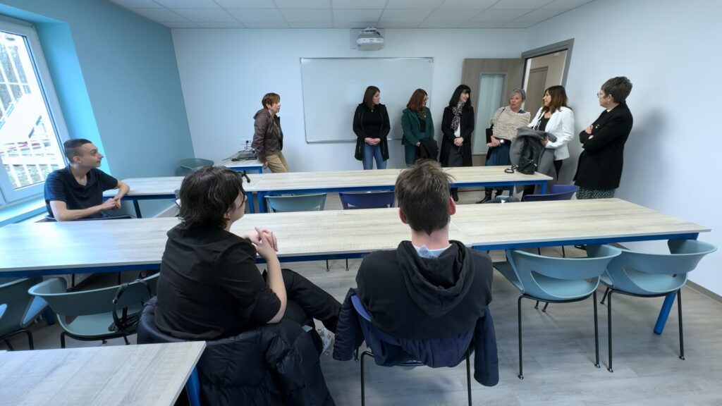 Visite de la sous-préfète à l’École de la deuxième chance