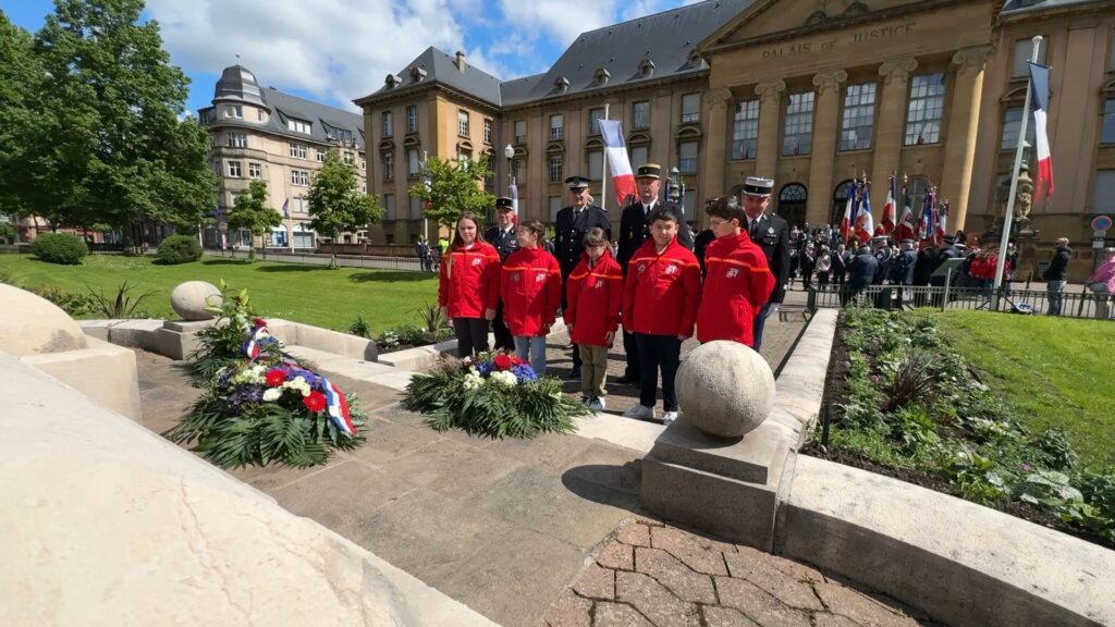 Cérémonie du 8 mai : un pas vers la jeunesse