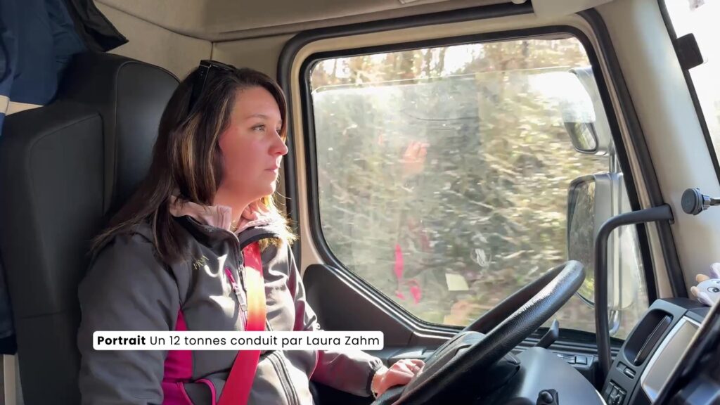Un 12 tonnes conduit par Laura Zahm