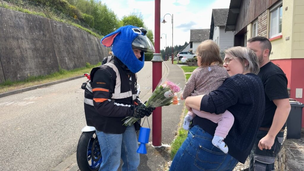 Une rose, un espoir : Un événement possible grâce aux bénévoles