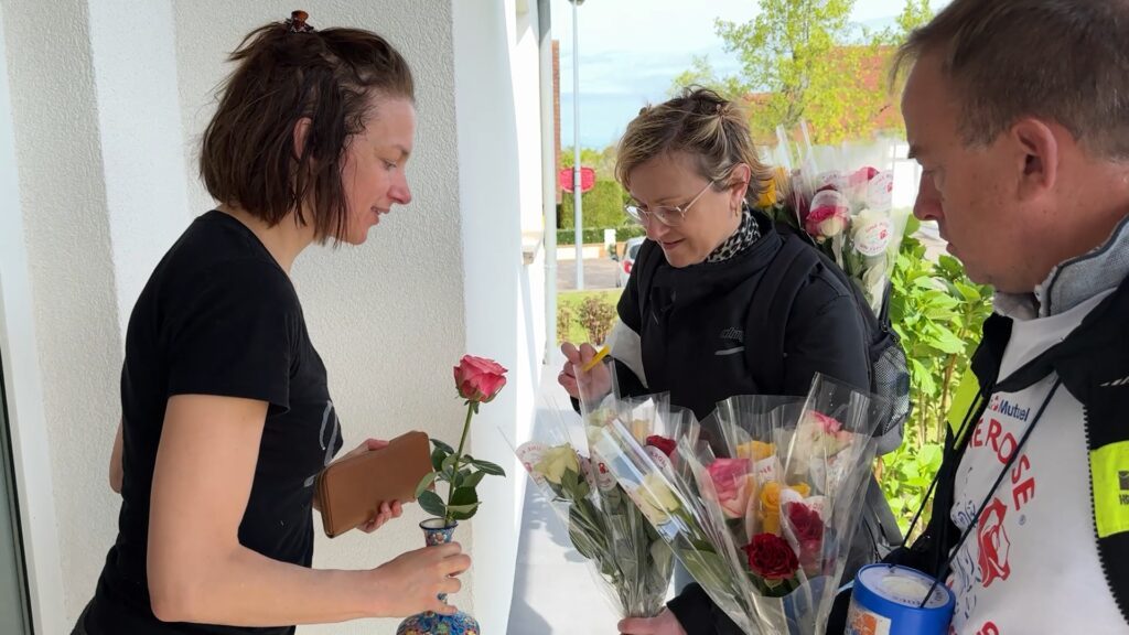 « Une rose, un espoir » : les habitants au rendez-vous