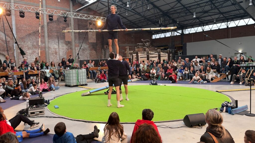 Les artistes décrochent la lune à Meisenthal