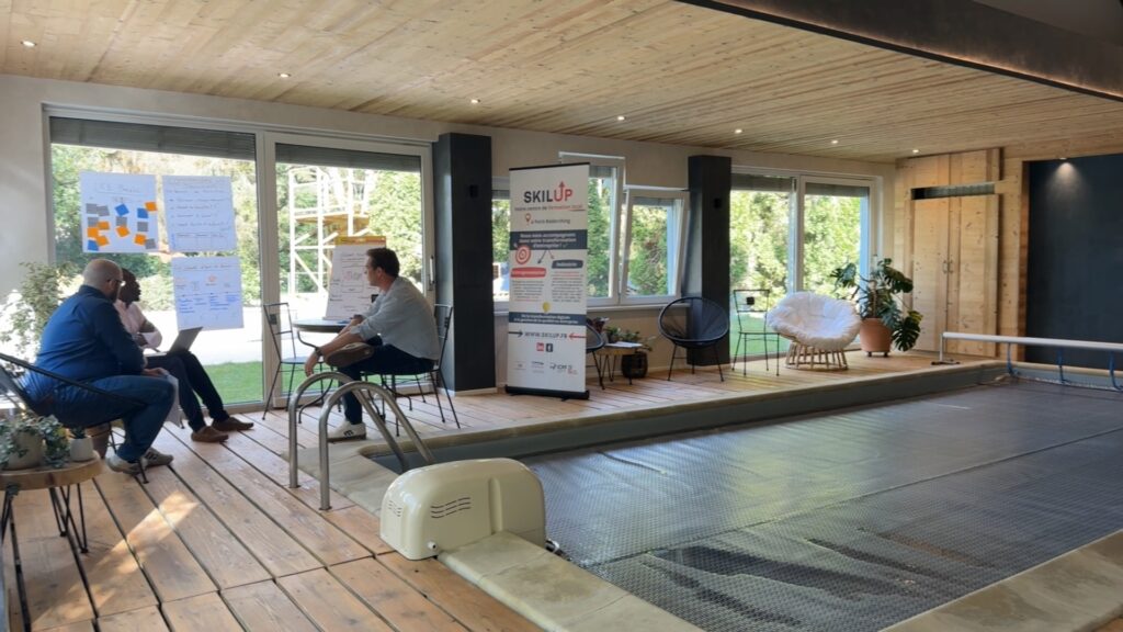 Développer ses compétences aux bords d’une piscine