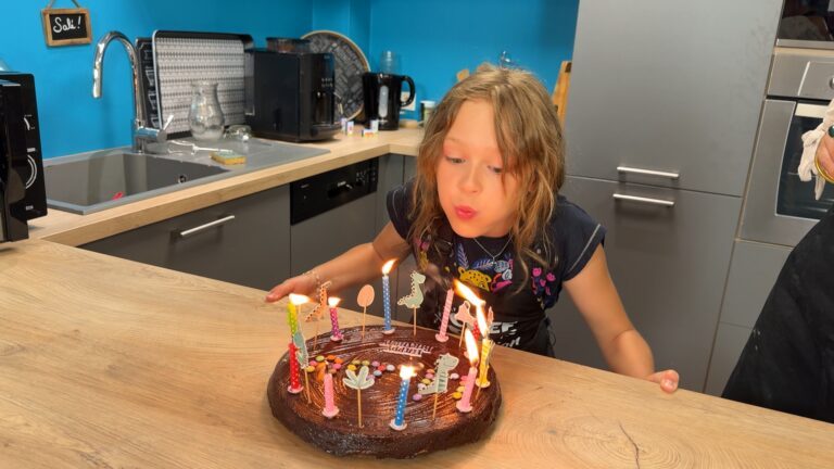 Hop'la, instant gourmand : un gâteau d'anniversaire