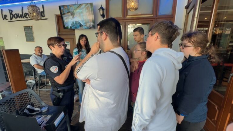 La police à la rencontre de la population