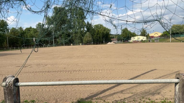 Travaux : le terrain en schiste en pleine rénovation