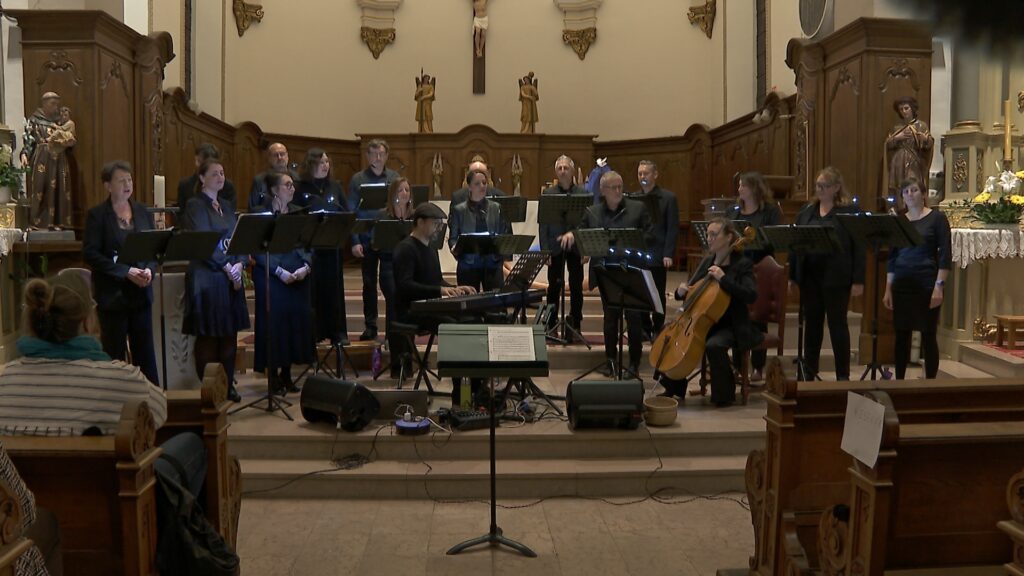 Novo Genere célèbre la fête patronale en chansons