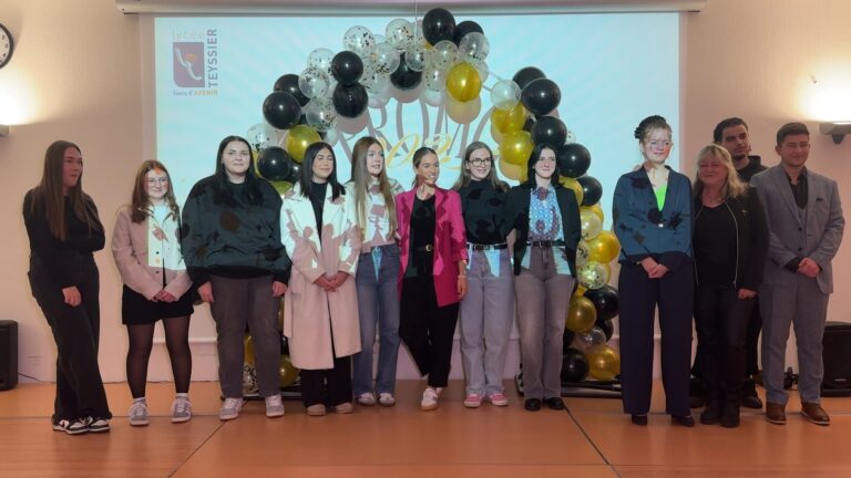 Cérémonie de remise des diplômes au lycée Teyssier