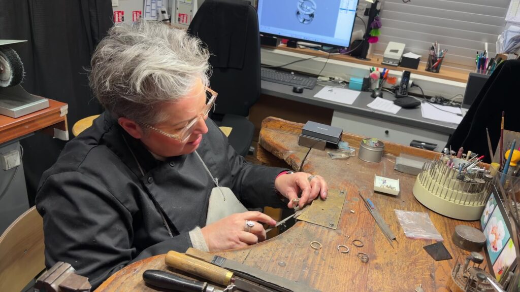 Isabelle Durmeyer, une vie à créer et transformer des bijoux uniques