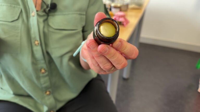 La fabrique à idées : Le pouvoir des plantes sauvages : un baume SOS 100% local