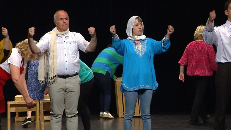 Le Théâtre du Jeudi embarque le public dans “Le Porteur d’Histoire”